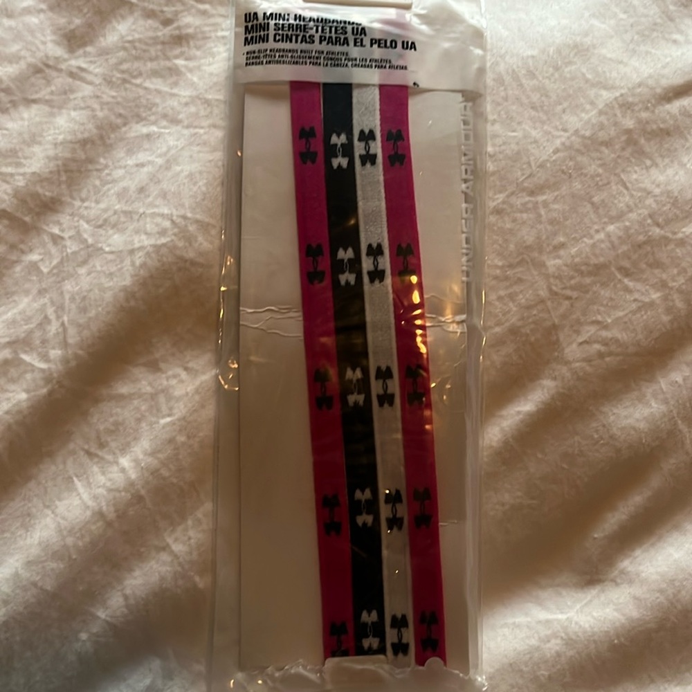 NWT 4 multi Under Armor mini stretch headbands